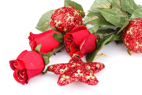 Bolas de Navidad, estrella y rosas — Foto de Stock