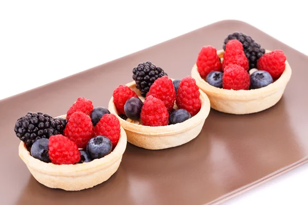 Tartlets에서 신선한 익은 열매 — 스톡 사진