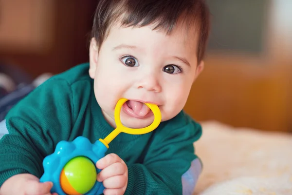Retrato de bebê bonito feliz — Fotografia de Stock