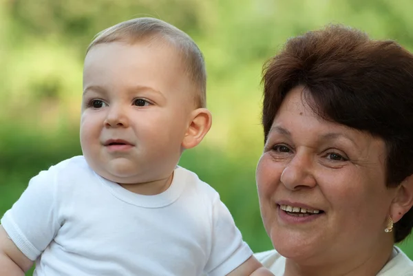 Nonna con suo nipote — Foto Stock