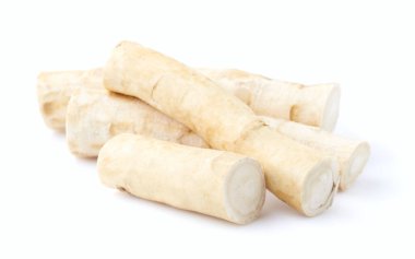 Beyaz arkaplanda yabanturpu