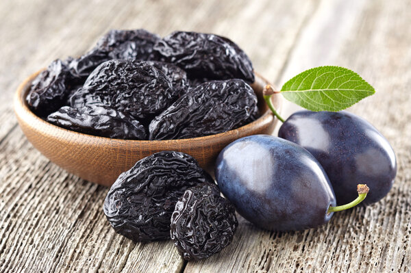 Plum with prunes