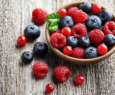 tatlı taze meyveleri