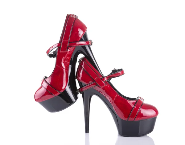 Par de sapatos femininos elegantes vermelhos — Fotografia de Stock