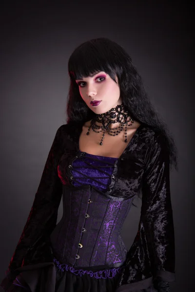 Gothic girl v viktoriánský styl oblečení — Stock fotografie