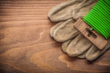 Tel, deri Emanet eldiven kravat