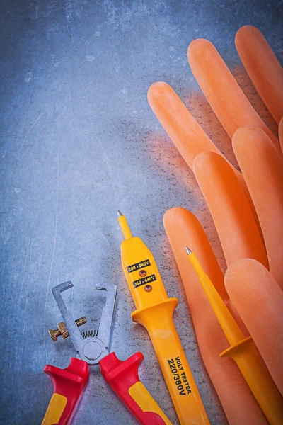 Luvas de borracha, fio de isolamento — Fotografia de Stock