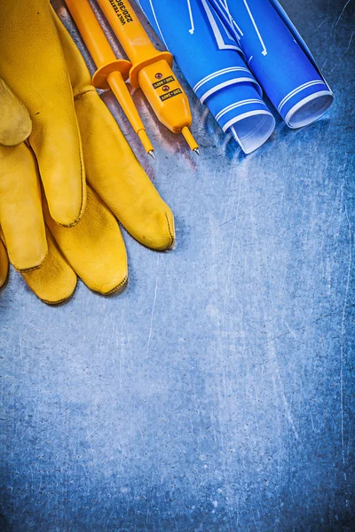 Elektrik test cihazı, koruyucu eldiven ve çizimler