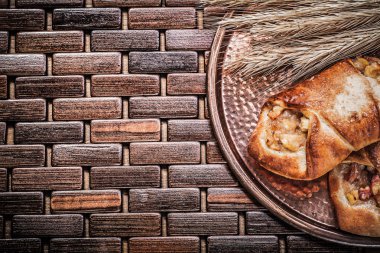 Buğday ve çavdar kulakları ve buns