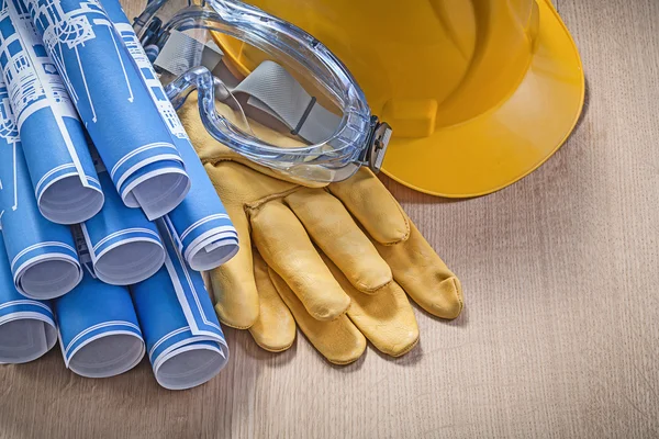 Casque de bâtiment, gants de protection et lunettes — Photo