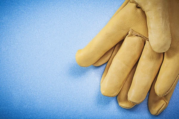 Pair of leather safety gloves — Stock Photo, Image