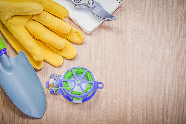 Guantes protectores podadora de jardín suave giro lazo mano pala copybo —  Fotos de Stock