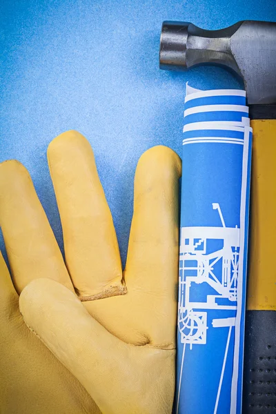 Composición de martillo de garra y guantes de seguridad — Foto de Stock