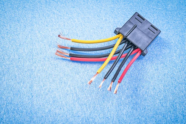 Fios elétricos em azul — Fotografia de Stock