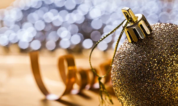 ゴールデン クリスマス安物の宝石 — ストック写真