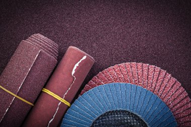 Tekerlekleri taşlama zımpara kağıdı flep 