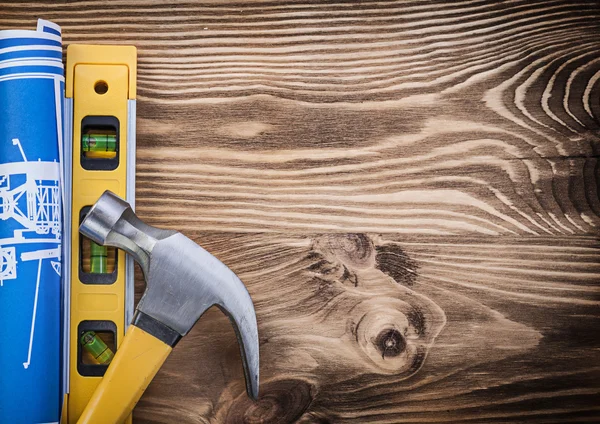 Claw hammer on vintage wood board — Stock Photo, Image