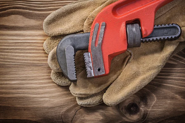 Paar beschermende handschoenen van leer — Stockfoto