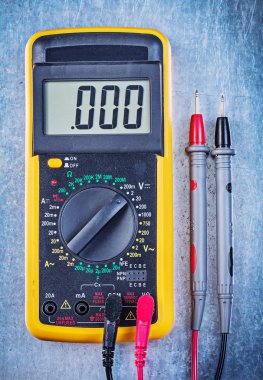 Dijital elektrik tester tarihinde metal yüzey Üstten Görünüm