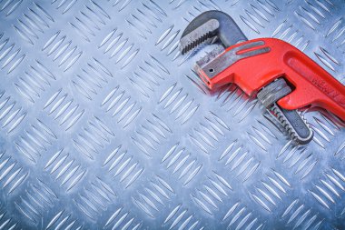 Kanallı metalik sac bakım concep metal boru anahtarı