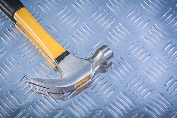 Claw hammer on corrugated metal background construction concept — Stock Photo, Image
