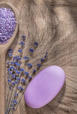 Soa ahşap kaşık deniz tuzu kokulu lavanta bar Kompozisyon