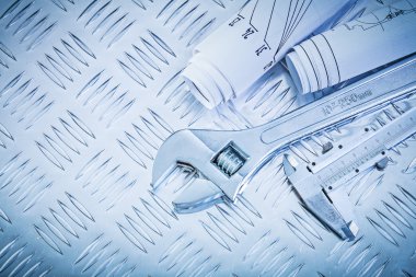 Planları, vernier kumpas ve ayarlanabilir anahtarı 