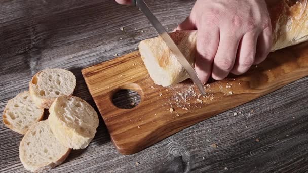 Taglio Baguette Tavola Cucina — Video Stock