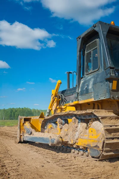 Bulldozer na areia — Fotografia de Stock