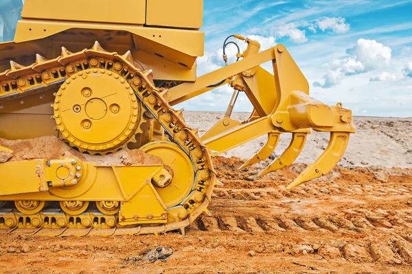 Yellow bulldozer rear — Stock Photo, Image