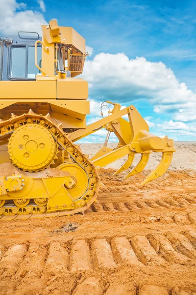 Bulldozer vrachtwagen werken — Stockfoto