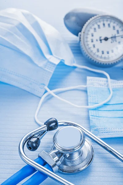 Stetoskop med blodtrycksmätare — Stockfoto