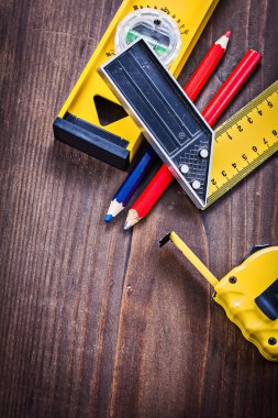 Tapeline kare cetvel inşaat kavramı