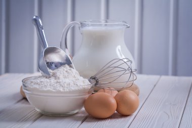 Mutfak nesneleri bileşimi