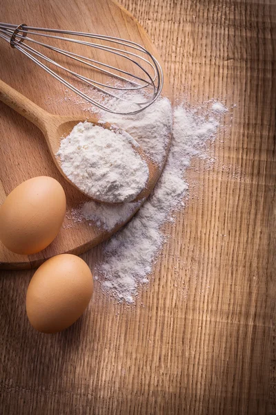 Two eggs on wooden board — Stock Photo, Image
