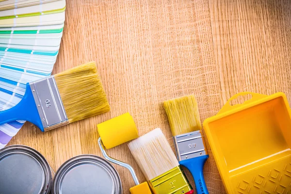 Painting tools on wooden board — Stock Photo, Image