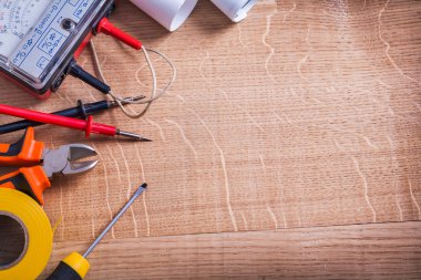 Organize boşaltmak elektrik araçları