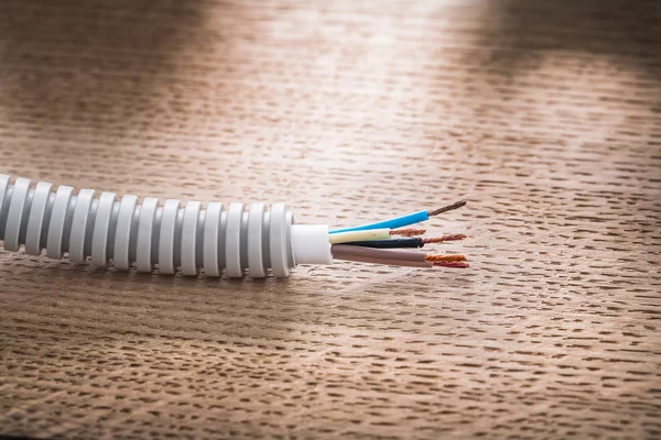 Cables eléctricos en tubo corrugado — Foto de Stock
