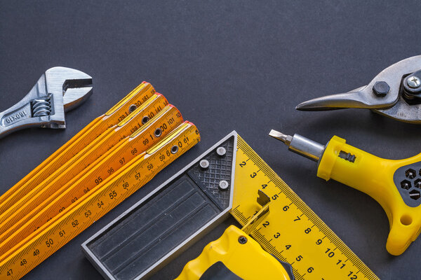 Construction tools set