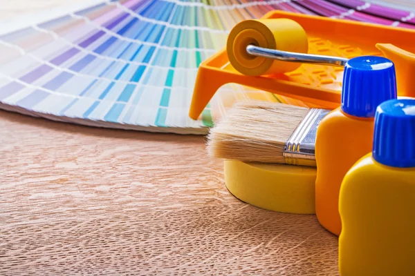 Ventilador de tono Pan y herramientas de pintura para mejorar el hogar — Foto de Stock