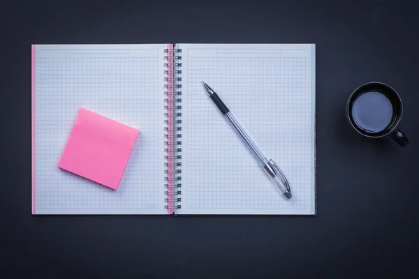 Notepad, pen and coffee cup — Stock Photo, Image