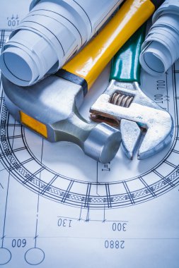 somun anahtarı, inşaat planları ve pençe çekiç