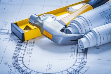 İnşaat seviyesi, pençe çekiç ve planları