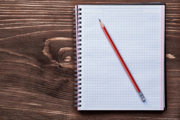 Penna och kvadrat anteckningar — Stockfoto