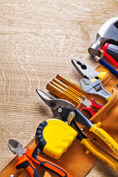 Cinta de herramientas con herramientas de construcción — Foto de Stock