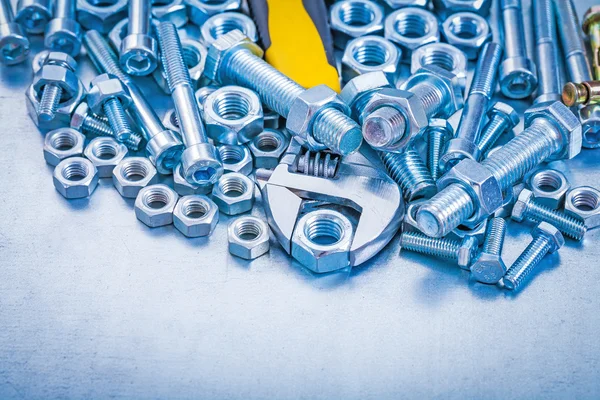 Adjustable key, bolt details and nuts — Stock Photo, Image