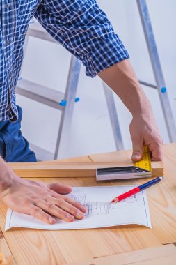 planı üzerinde kalem ile kare denemek çalışma,