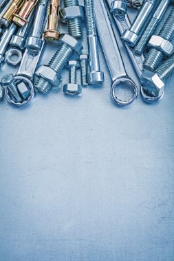 Araçları tamir metal bileşimi