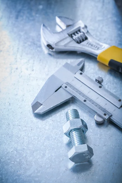 Trammel caliper, adjustable spanner, bolt — Stockfoto