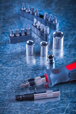 tornavida ile değiştirilebilir başkanları ve bit